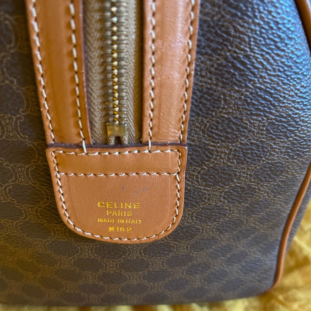 Gorgeous Authentic Celine Boston Bag - Picture 4 of 16